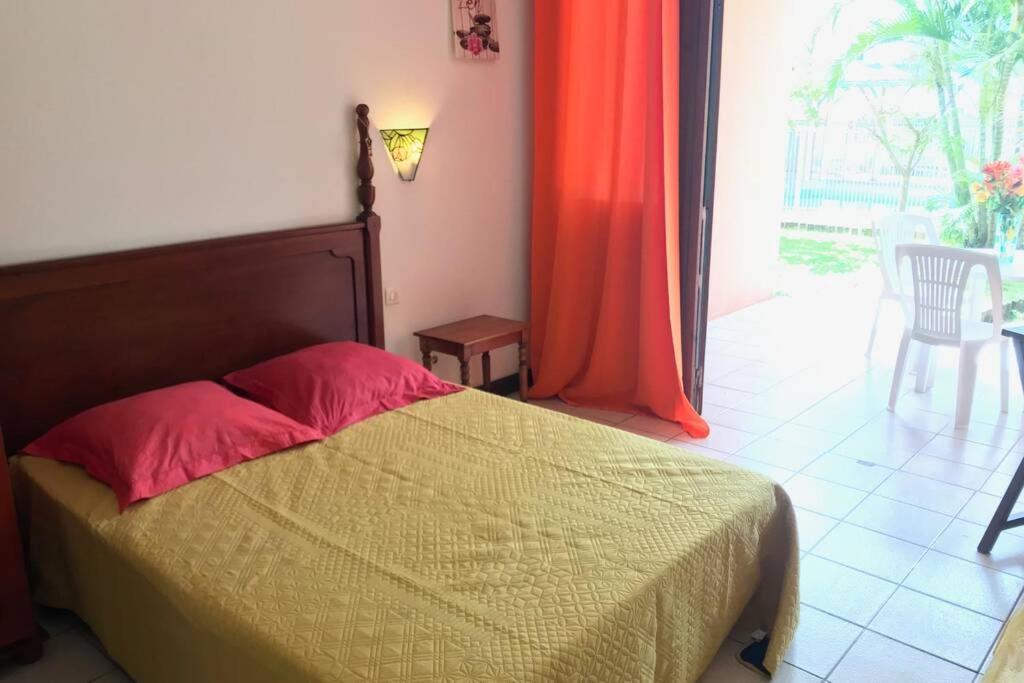 Appartement Populaire Сент-Ан Екстериор снимка